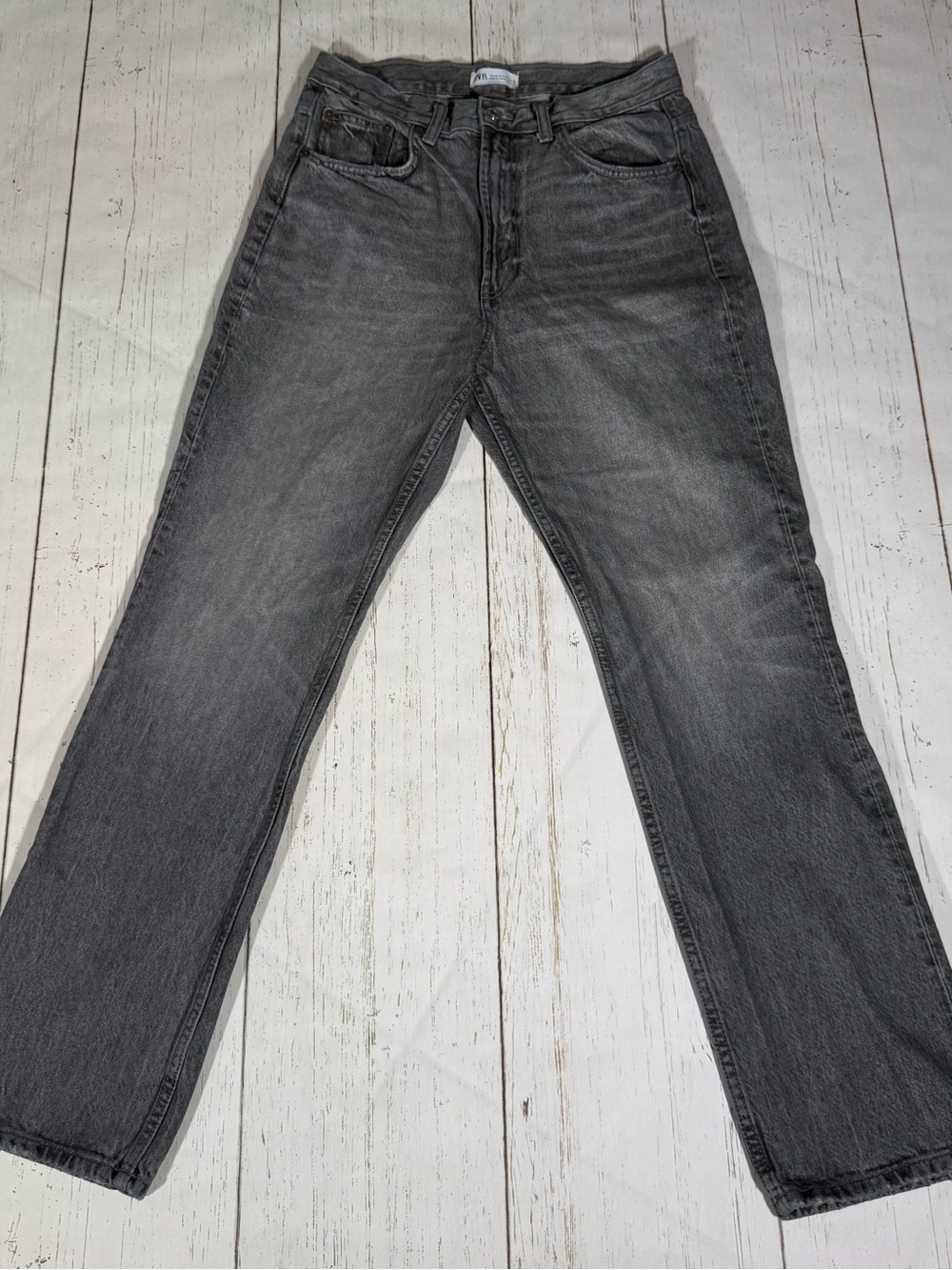 Zara High-Rise Women's Jeans in Washed Gray Size 8
